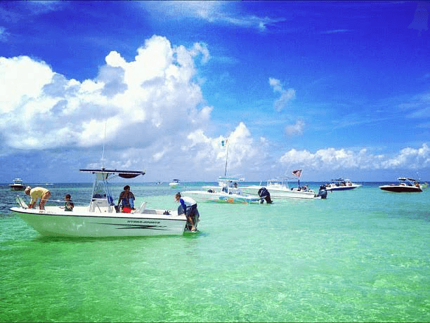 Clear turquoise waters near Elliott Key in Biscayne National Park